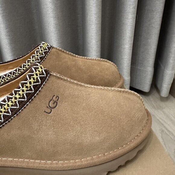 UGG Tasman Slippers Size Women's - Picture 4 of 7